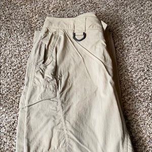 Men’s under armour pants! Light weight!